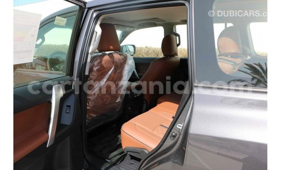 Nunua Imported Toyota Prado Nyeusi Gari ndani ya Import - Dubai nchini Arusha Nunua Imported Toyota Prado Nyeusi Gari ndani ya Import - Dubai nchini Arusha