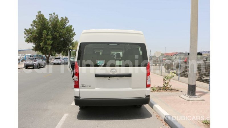 Big with watermark toyota hiace arusha import dubai 8262