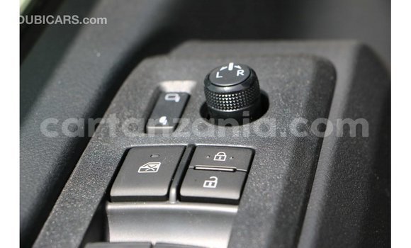 Nunua Imported Toyota Hiace Nyeupe Gari ndani ya Import - Dubai nchini Arusha Nunua Imported Toyota Hiace Nyeupe Gari ndani ya Import - Dubai nchini Arusha