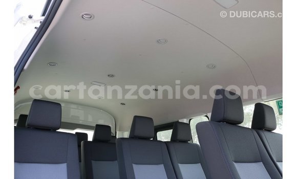 Nunua Imported Toyota Hiace Nyeupe Gari ndani ya Import - Dubai nchini Arusha Nunua Imported Toyota Hiace Nyeupe Gari ndani ya Import - Dubai nchini Arusha