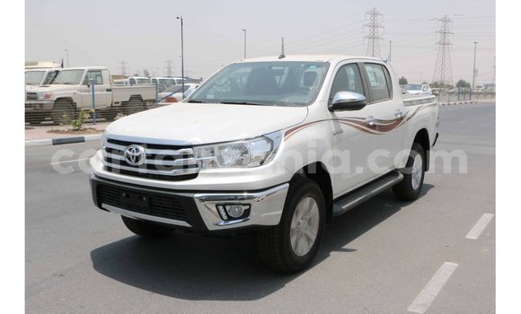 Nunua Imported Toyota Hilux Nyeupe Gari ndani ya Import - Dubai nchini Arusha Nunua Imported Toyota Hilux Nyeupe Gari ndani ya Import - Dubai nchini Arusha