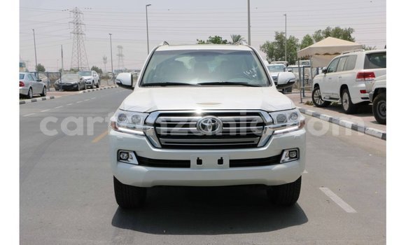 Buy Import Toyota Land Cruiser White Car in Import - Dubai in Arusha Buy Import Toyota Land Cruiser White Car in Import - Dubai in Arusha