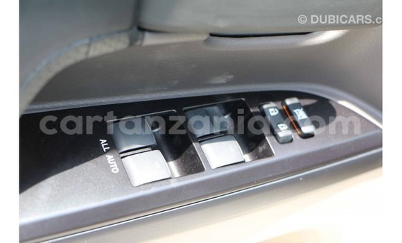 Buy Import Toyota Land Cruiser White Car in Import - Dubai in Arusha Buy Import Toyota Land Cruiser White Car in Import - Dubai in Arusha