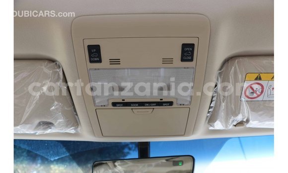 Buy Import Toyota Land Cruiser White Car in Import - Dubai in Arusha Buy Import Toyota Land Cruiser White Car in Import - Dubai in Arusha