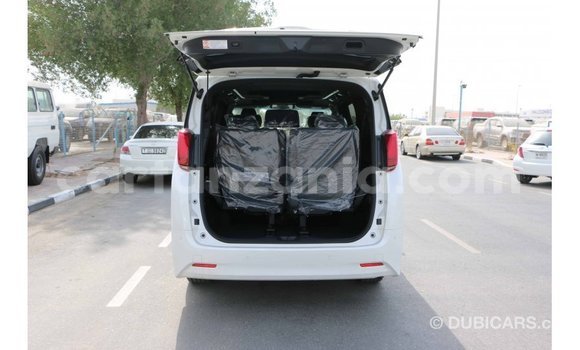 Nunua Imported Toyota Alphard Nyeupe Gari ndani ya Import - Dubai nchini Arusha Nunua Imported Toyota Alphard Nyeupe Gari ndani ya Import - Dubai nchini Arusha