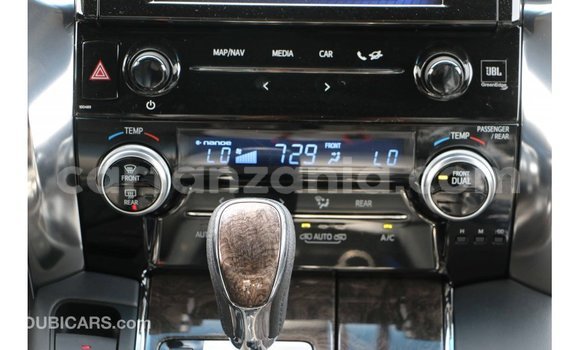 Nunua Imported Toyota Alphard Nyeupe Gari ndani ya Import - Dubai nchini Arusha Nunua Imported Toyota Alphard Nyeupe Gari ndani ya Import - Dubai nchini Arusha