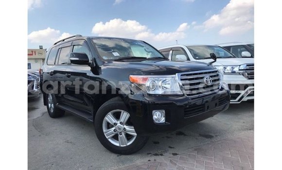 Nunua Imported Toyota Land Cruiser Nyeusi Gari ndani ya Import - Dubai nchini Arusha Nunua Imported Toyota Land Cruiser Nyeusi Gari ndani ya Import - Dubai nchini Arusha