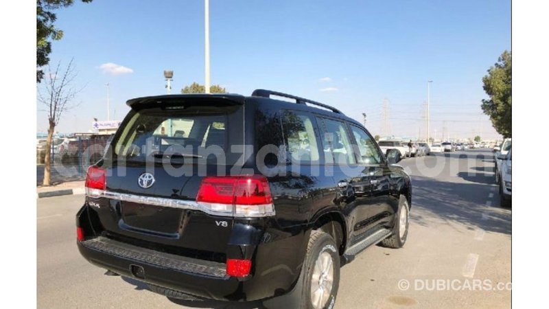 Big with watermark toyota land cruiser arusha import dubai 8271