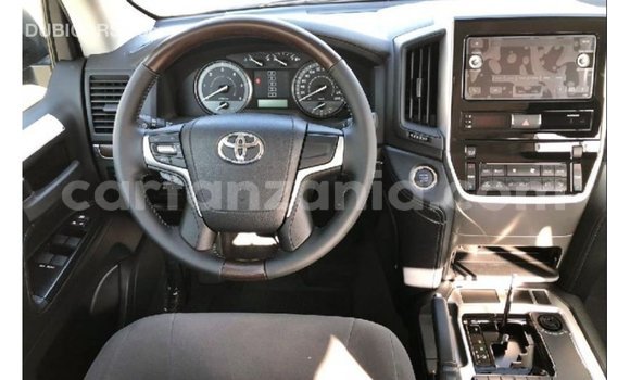 Nunua Imported Toyota Land Cruiser Nyeusi Gari ndani ya Import - Dubai nchini Arusha Nunua Imported Toyota Land Cruiser Nyeusi Gari ndani ya Import - Dubai nchini Arusha