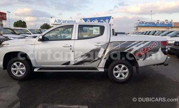 Buy Import Mitsubishi L200 White Car in Import - Dubai in Arusha Buy Import Mitsubishi L200 White Car in Import - Dubai in Arusha