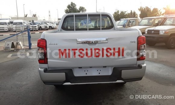 Buy Import Mitsubishi L200 White Car in Import - Dubai in Arusha Buy Import Mitsubishi L200 White Car in Import - Dubai in Arusha