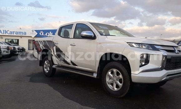 Buy Import Mitsubishi L200 White Car in Import - Dubai in Arusha Buy Import Mitsubishi L200 White Car in Import - Dubai in Arusha