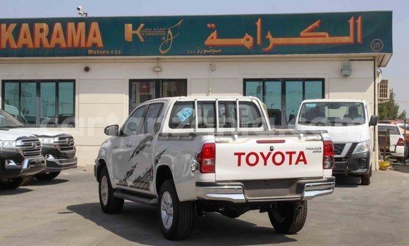 Buy Import Toyota Hilux White Car in Import - Dubai in Arusha Buy Import Toyota Hilux White Car in Import - Dubai in Arusha