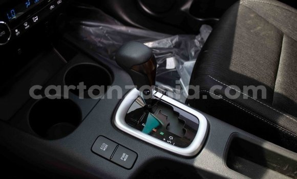 Nunua Imported Toyota Hilux Nyingine Gari ndani ya Import - Dubai nchini Arusha Nunua Imported Toyota Hilux Nyingine Gari ndani ya Import - Dubai nchini Arusha