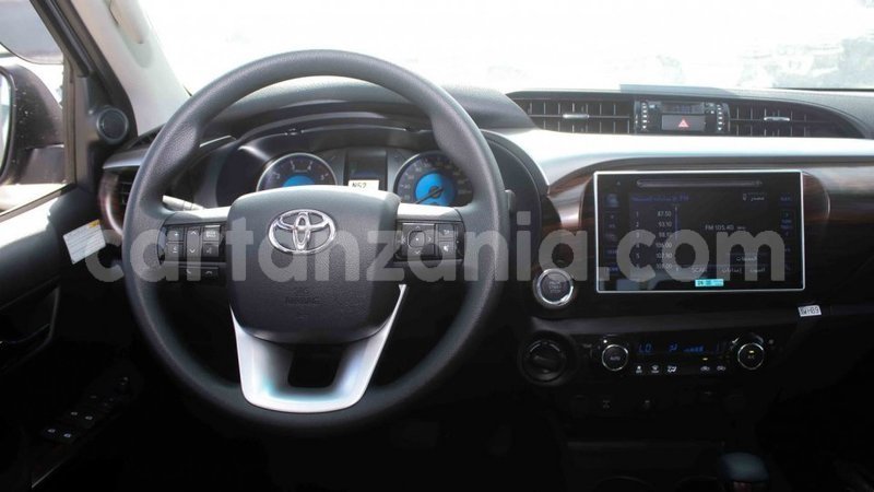 Big with watermark toyota hilux arusha import dubai 8280