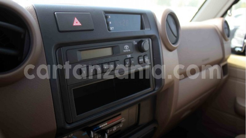 Big with watermark toyota land cruiser arusha import dubai 8281