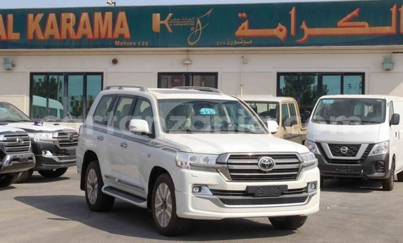 Buy Import Toyota Land Cruiser White Car in Import - Dubai in Arusha Buy Import Toyota Land Cruiser White Car in Import - Dubai in Arusha