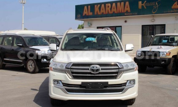 Buy Import Toyota Land Cruiser White Car in Import - Dubai in Arusha Buy Import Toyota Land Cruiser White Car in Import - Dubai in Arusha