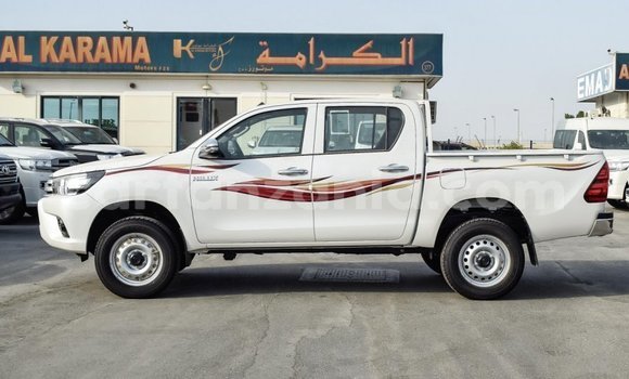 Buy Import Toyota Hilux White Car in Import - Dubai in Arusha Buy Import Toyota Hilux White Car in Import - Dubai in Arusha