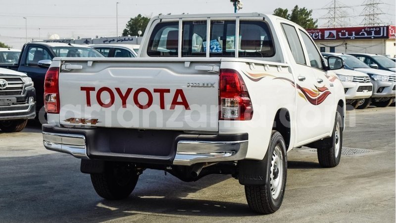 Big with watermark toyota hilux arusha import dubai 8285