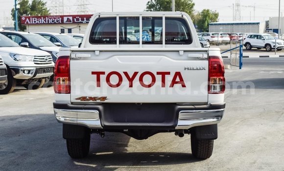Buy Import Toyota Hilux White Car in Import - Dubai in Arusha Buy Import Toyota Hilux White Car in Import - Dubai in Arusha