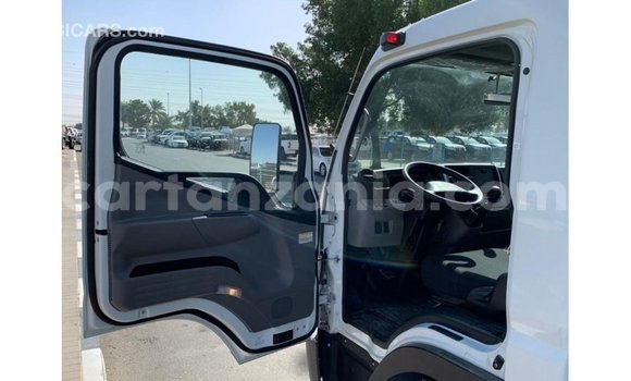 Nunua Imported Mitsubishi i Nyeupe Gari ndani ya Import - Dubai nchini Arusha Nunua Imported Mitsubishi i Nyeupe Gari ndani ya Import - Dubai nchini Arusha