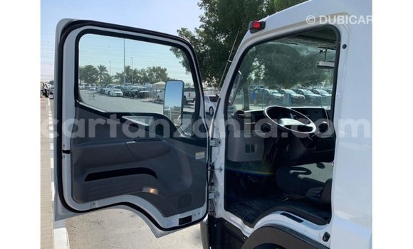 Nunua Imported Mitsubishi i Nyeupe Gari ndani ya Import - Dubai nchini Arusha Nunua Imported Mitsubishi i Nyeupe Gari ndani ya Import - Dubai nchini Arusha