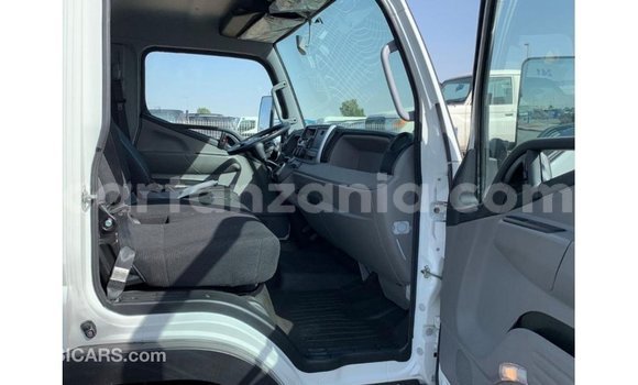 Nunua Imported Mitsubishi i Nyeupe Gari ndani ya Import - Dubai nchini Arusha Nunua Imported Mitsubishi i Nyeupe Gari ndani ya Import - Dubai nchini Arusha