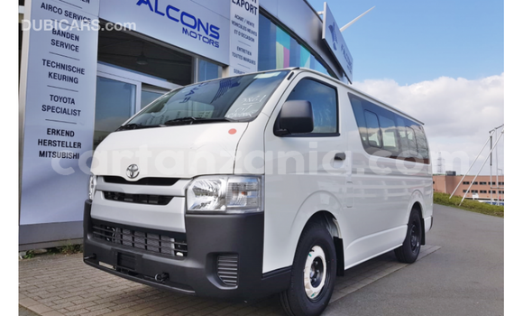Nunua Imported Toyota Hiace Nyeupe Gari ndani ya Import - Dubai nchini Arusha Nunua Imported Toyota Hiace Nyeupe Gari ndani ya Import - Dubai nchini Arusha