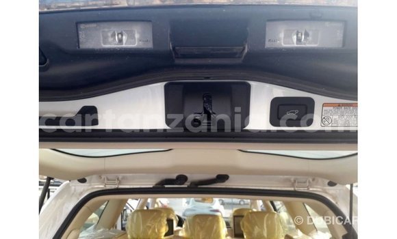Nunua Imported Lexus LX Nyeupe Gari ndani ya Import - Dubai nchini Arusha Nunua Imported Lexus LX Nyeupe Gari ndani ya Import - Dubai nchini Arusha