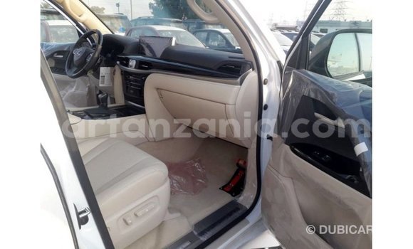 Nunua Imported Lexus LX Nyeupe Gari ndani ya Import - Dubai nchini Arusha Nunua Imported Lexus LX Nyeupe Gari ndani ya Import - Dubai nchini Arusha