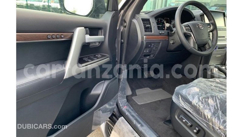 Big with watermark toyota land cruiser arusha import dubai 8295