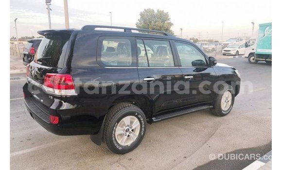 Nunua Imported Toyota Land Cruiser Nyeusi Gari ndani ya Import - Dubai nchini Arusha Nunua Imported Toyota Land Cruiser Nyeusi Gari ndani ya Import - Dubai nchini Arusha