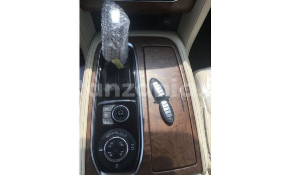 Nunua Imported Nissan Patrol Nyeupe Gari ndani ya Import - Dubai nchini Arusha Nunua Imported Nissan Patrol Nyeupe Gari ndani ya Import - Dubai nchini Arusha