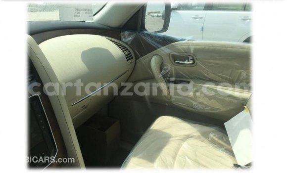 Nunua Imported Nissan Patrol Nyeupe Gari ndani ya Import - Dubai nchini Arusha Nunua Imported Nissan Patrol Nyeupe Gari ndani ya Import - Dubai nchini Arusha