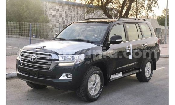 Nunua Imported Toyota Land Cruiser Nyeusi Gari ndani ya Import - Dubai nchini Arusha Nunua Imported Toyota Land Cruiser Nyeusi Gari ndani ya Import - Dubai nchini Arusha