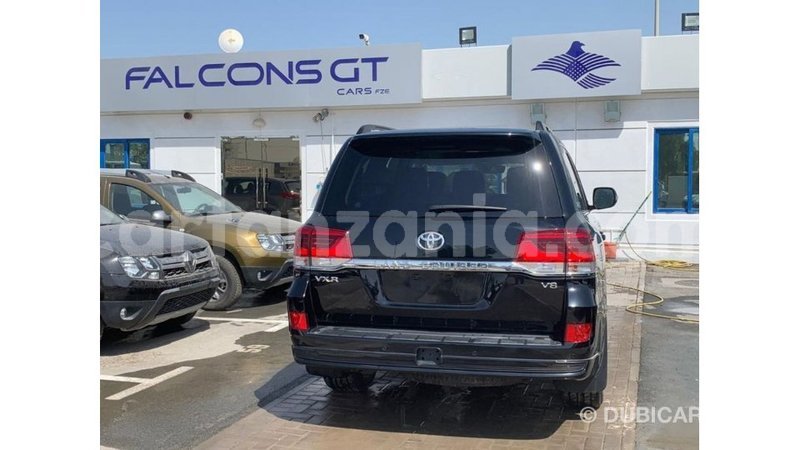 Big with watermark toyota land cruiser arusha import dubai 8300