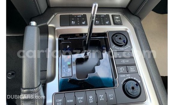 Nunua Imported Toyota Land Cruiser Nyeusi Gari ndani ya Import - Dubai nchini Arusha Nunua Imported Toyota Land Cruiser Nyeusi Gari ndani ya Import - Dubai nchini Arusha