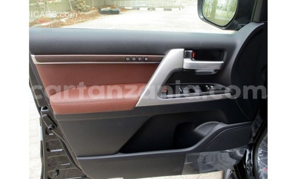Nunua Imported Toyota Land Cruiser Nyeusi Gari ndani ya Import - Dubai nchini Arusha Nunua Imported Toyota Land Cruiser Nyeusi Gari ndani ya Import - Dubai nchini Arusha