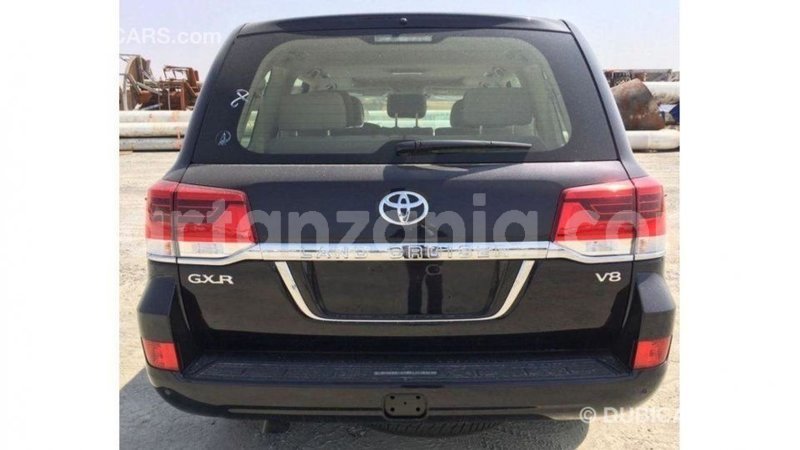 Big with watermark toyota land cruiser arusha import dubai 8312