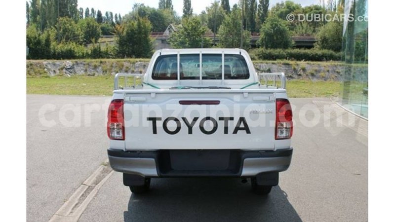 Big with watermark toyota hilux arusha import dubai 8314