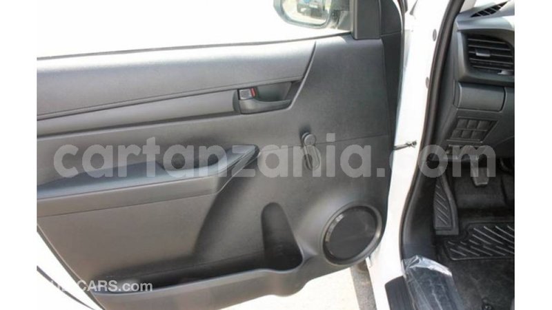 Big with watermark toyota hilux arusha import dubai 8314