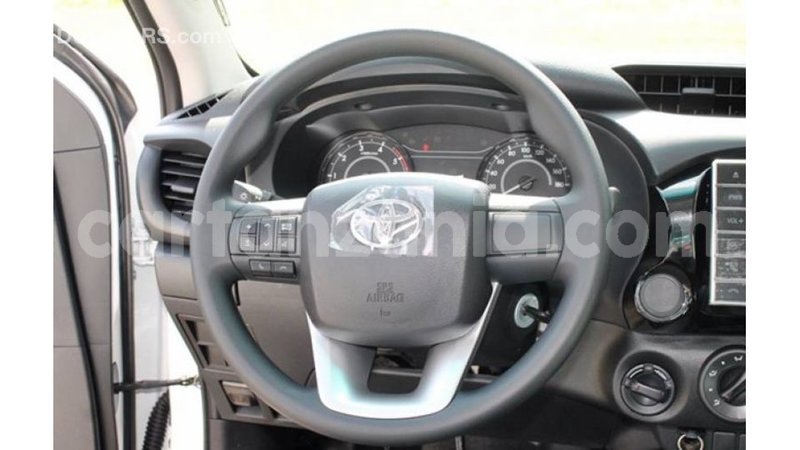 Big with watermark toyota hilux arusha import dubai 8314