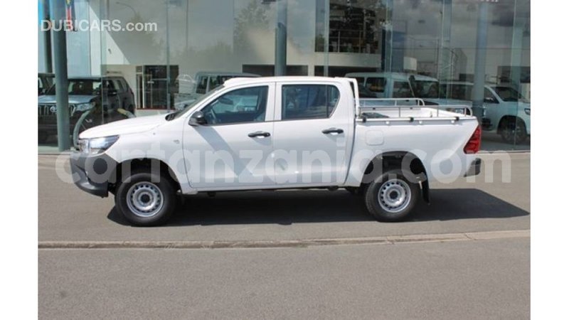 Big with watermark toyota hilux arusha import dubai 8314