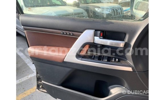 Buy Import Toyota Land Cruiser Black Car in Import - Dubai in Arusha Buy Import Toyota Land Cruiser Black Car in Import - Dubai in Arusha