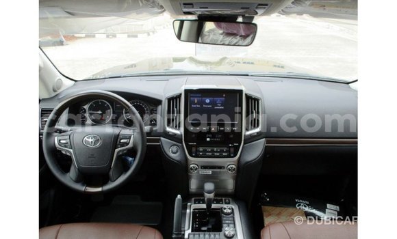 Buy Import Toyota Land Cruiser Black Car in Import - Dubai in Arusha Buy Import Toyota Land Cruiser Black Car in Import - Dubai in Arusha