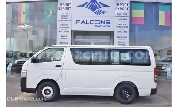 Buy Import Toyota Hiace White Car in Import - Dubai in Arusha Buy Import Toyota Hiace White Car in Import - Dubai in Arusha