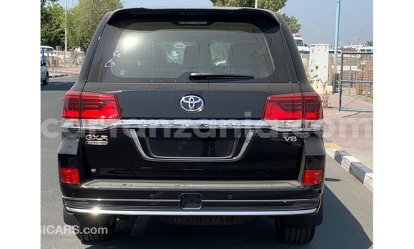Nunua Imported Toyota Land Cruiser Nyeusi Gari ndani ya Import - Dubai nchini Arusha Nunua Imported Toyota Land Cruiser Nyeusi Gari ndani ya Import - Dubai nchini Arusha
