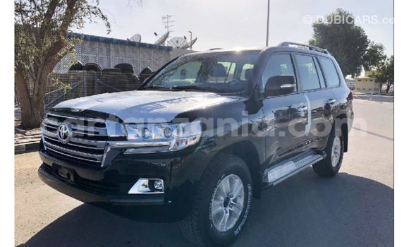 Nunua Imported Toyota Land Cruiser Nyeusi Gari ndani ya Import - Dubai nchini Arusha Nunua Imported Toyota Land Cruiser Nyeusi Gari ndani ya Import - Dubai nchini Arusha