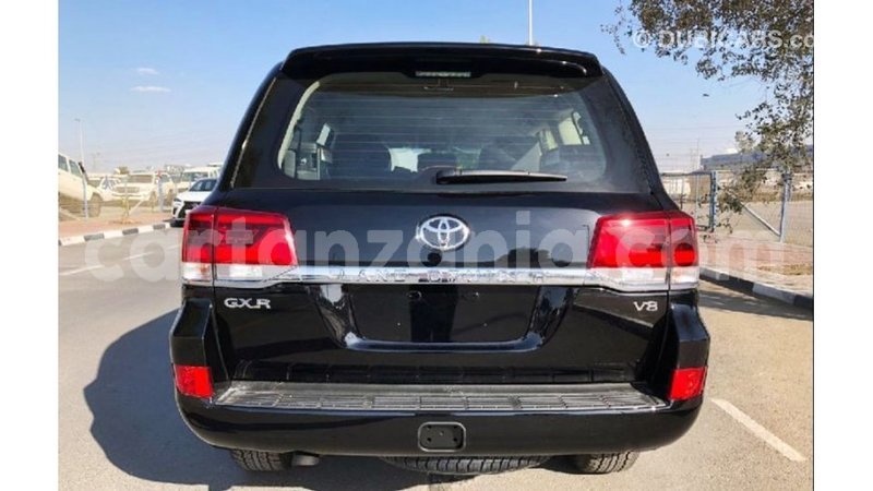 Big with watermark toyota land cruiser arusha import dubai 8332